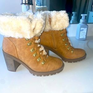 Guess Faux Fur Boots 6 1/2M